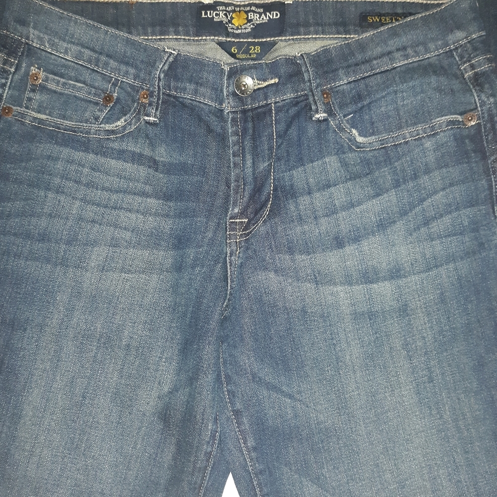Lucky Jean's